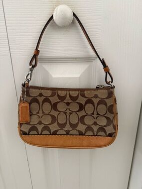 Coach Brown Signature Glove tan Leather & Canvas  Bag